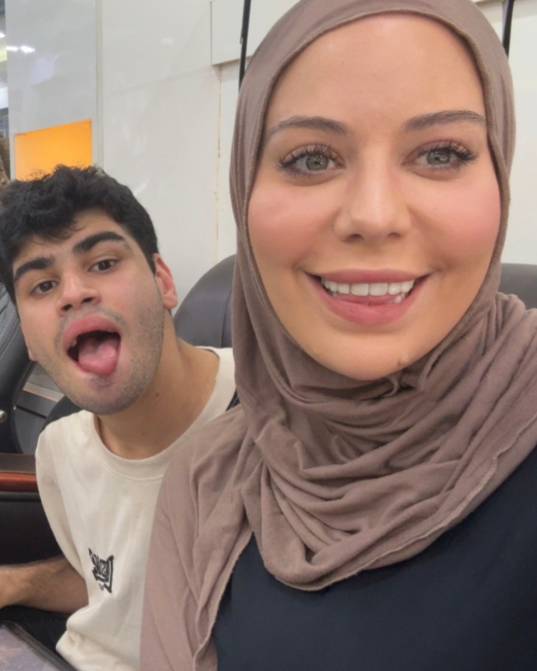 madison and participant at home